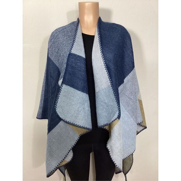 New Harve Benard blue plaid ruana. Retails $119 - Picture 1 of 7